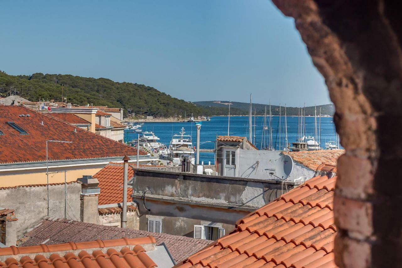 Apartments Argemonia Mali Losinj Exterior photo